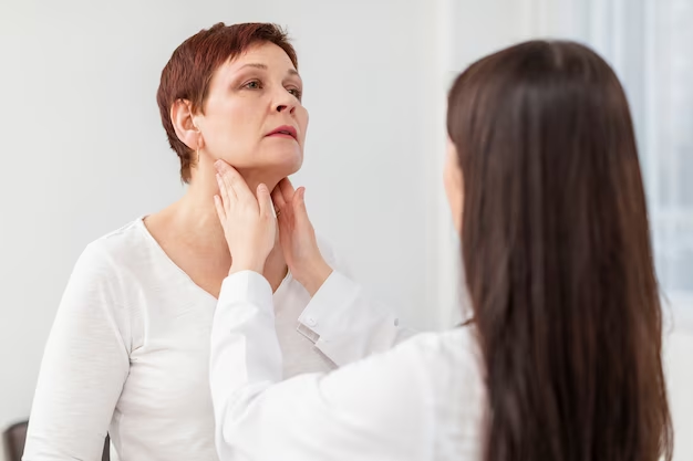 НГДоктор | Симптомы рака щитовидной железы у женщин на ранней стадии