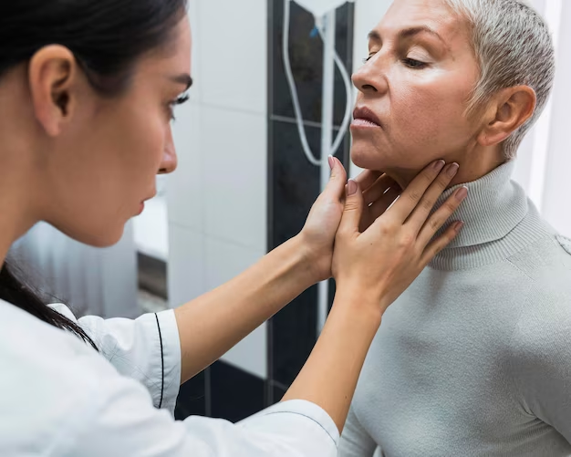 НГДоктор | Симптомы рака щитовидной железы у женщин на ранней стадии